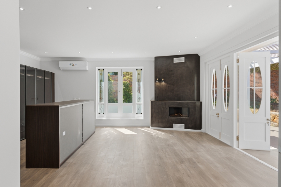 4 Bedroom Property for Sale in Golden Hill Western Cape